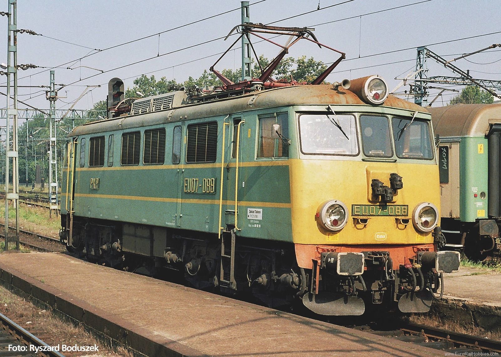 Piko 96389 Electric Locomotive EU07 PKP IV, incl. PIKO s