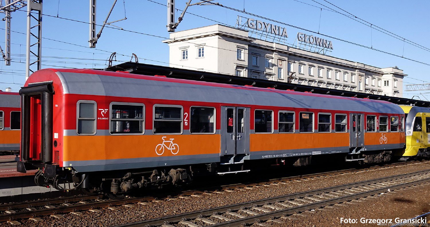 Piko 96665 PKP 120A Polregio Passenger Coach
