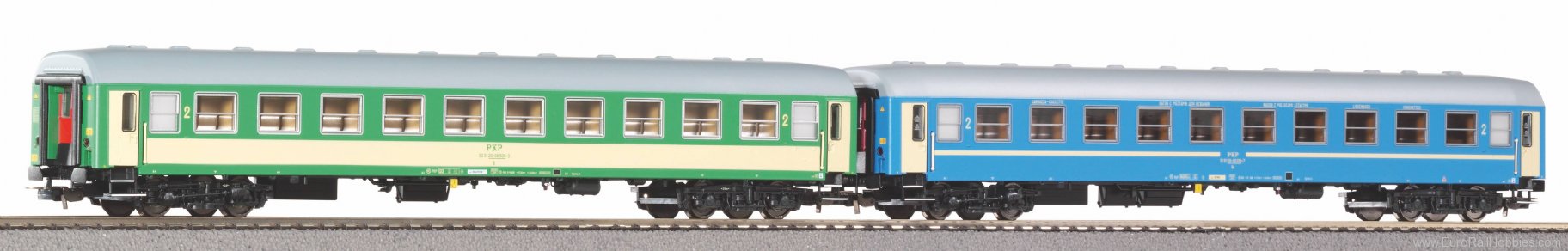 Piko 97302 Set of 2 PKP VI Intercity passenger cars (Pik