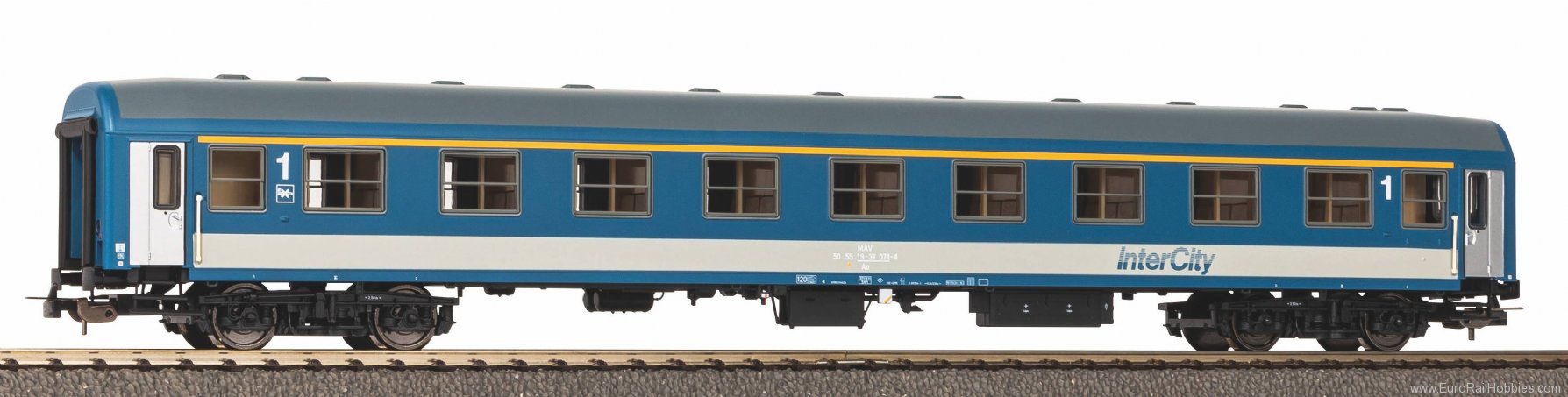 Piko 97626 Passenger coach IC lettering 1st class MAV V 