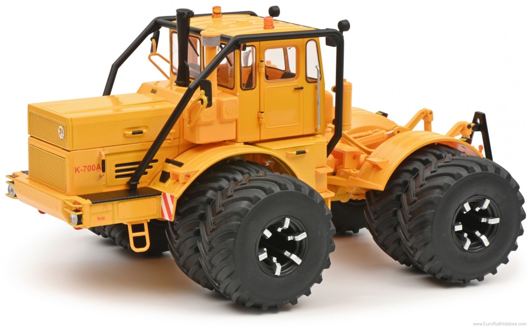 Schuco 450784500 Kirovets K-700 A, doubel tyres  (Edition 1:32