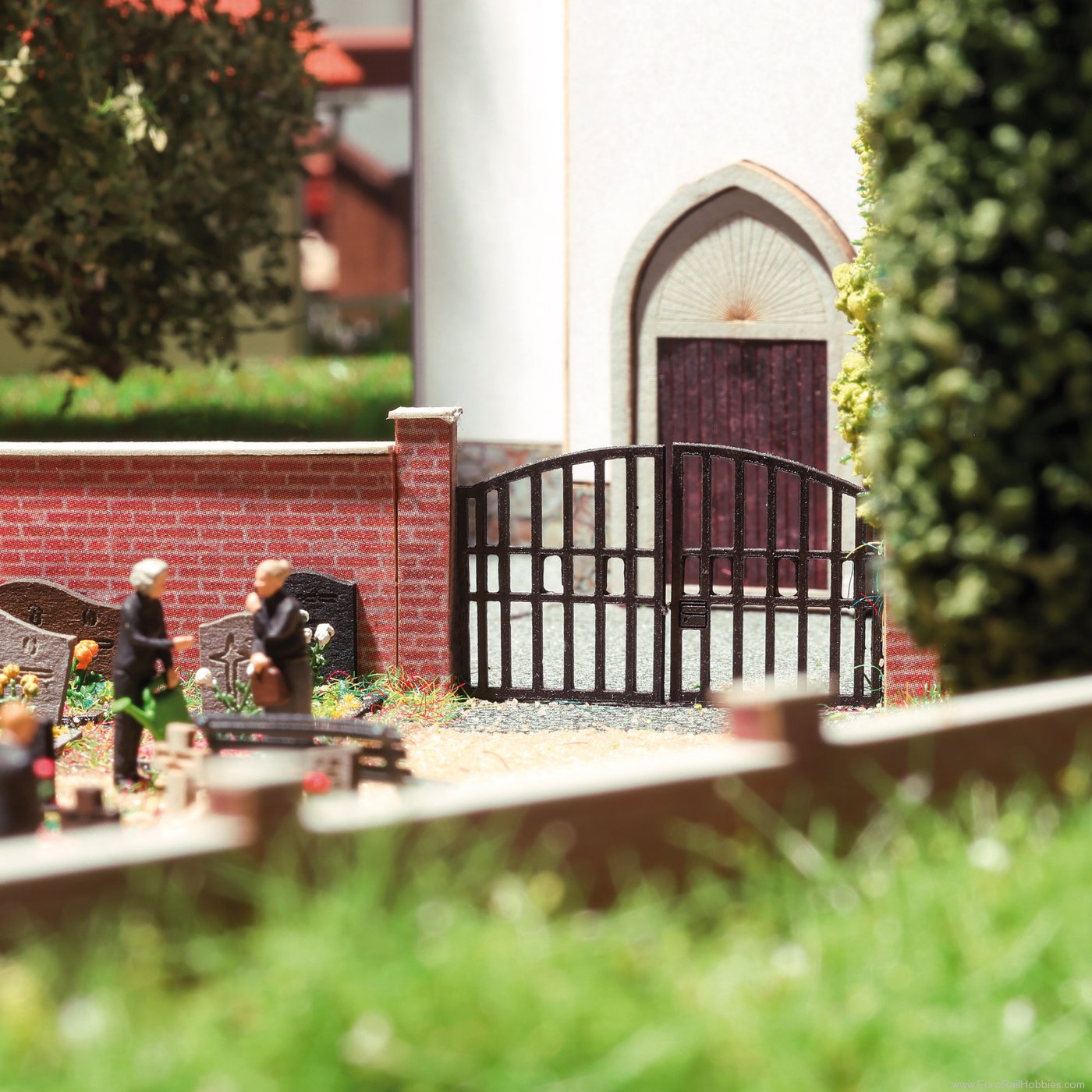 Busch 8923 Busch Brick wall with gate