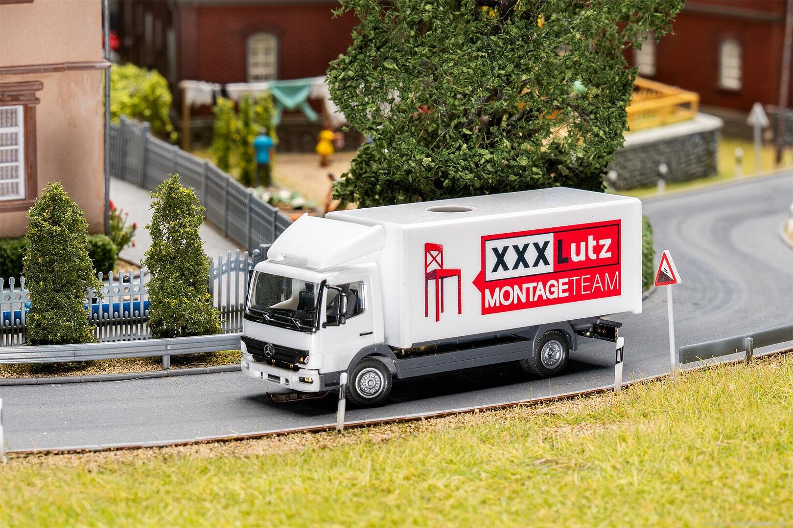 Faller 161328 Car System Digital, Lorry MB Atego XXXLutz (H