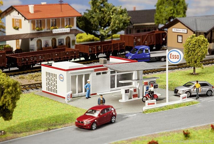 Faller 131521 Service station (Factory Sold Out)
