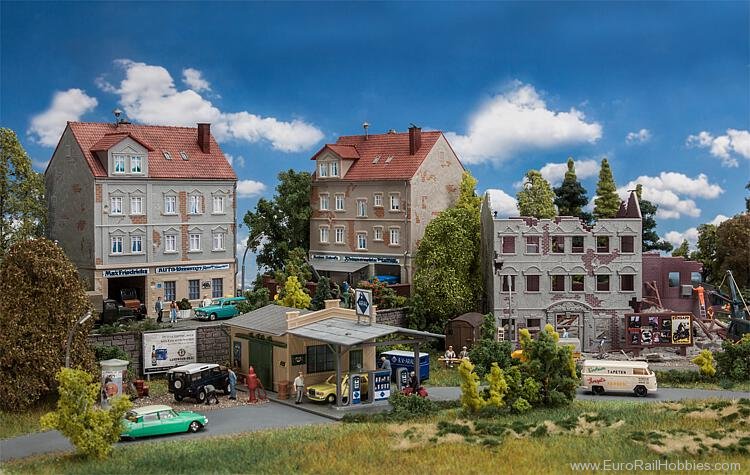 Faller 191772 50s Set of buildings