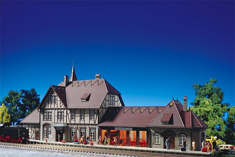 Faller 110116 HO Schwarzburg Station