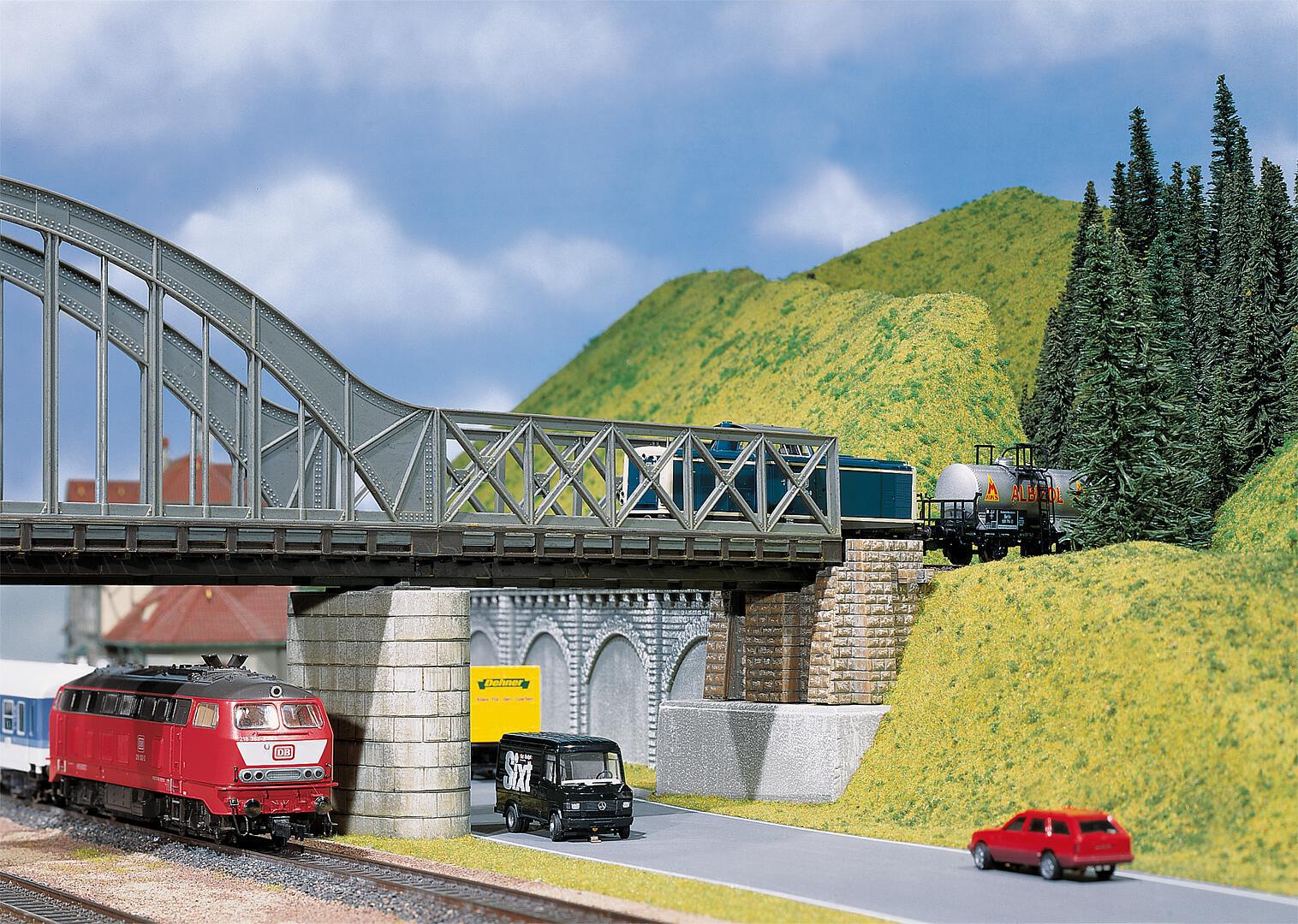 【中古】FALLER ファーラー 120533 H0 1/87 橋/鉄橋 & アクセサリー Faller 120534 HO Girder bridge