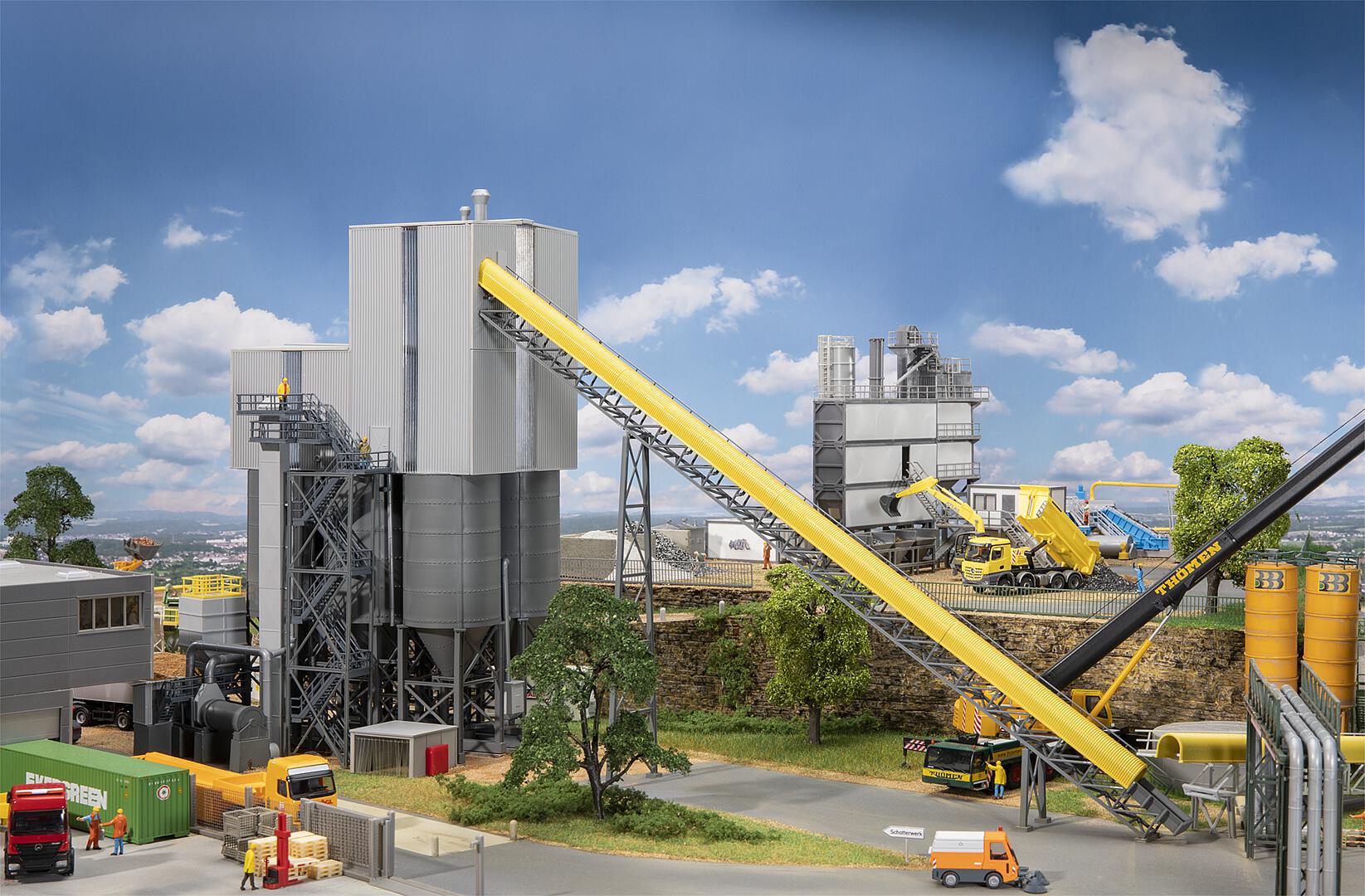 Faller 130164 HO Modern stone crushing plant