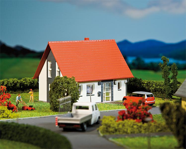 Faller 130316 HO Detached house, grey