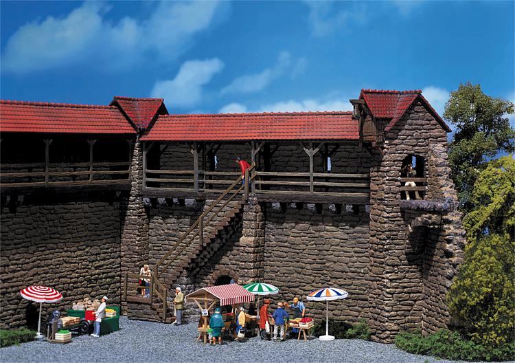 【予約中！】 HO 130403 Faller Old-town towers peel 鉄道模型