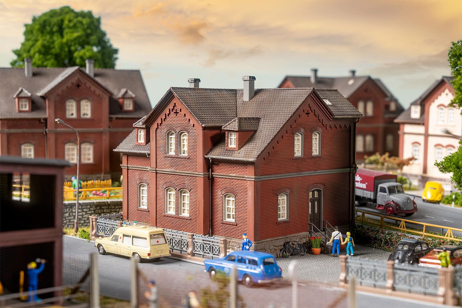 Faller 130753 HO Bergmannsplatz 2 Development house