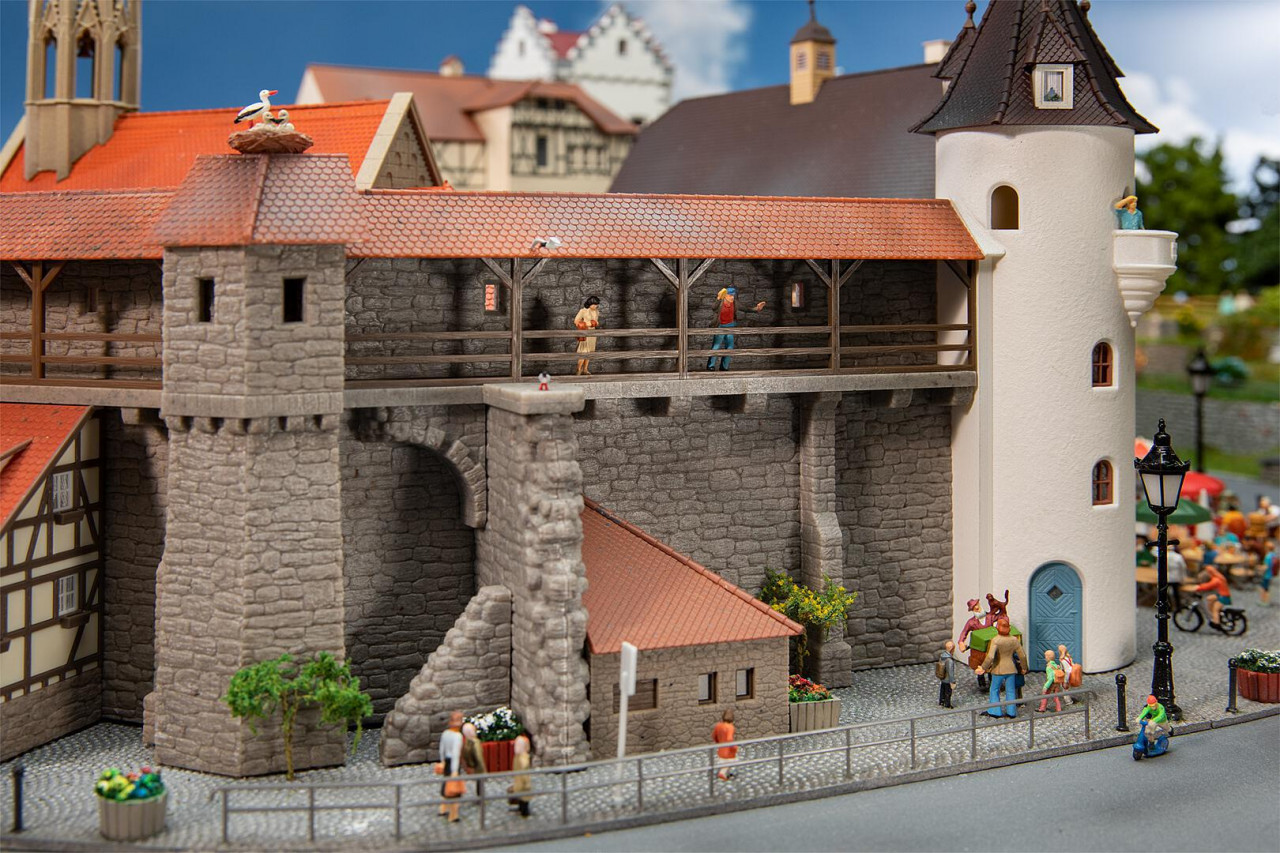 Faller 191790 HO Old town wall with extension