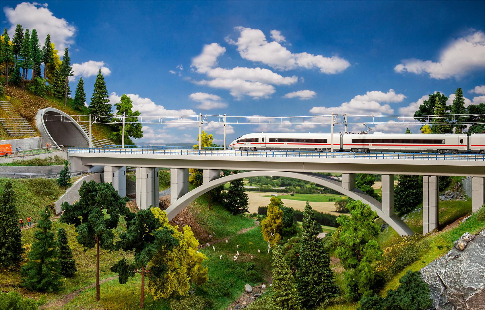 Faller 222573 N Modern arched bridge