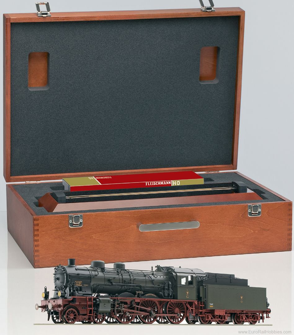 Fleischmann 481373 Exclusive set: Steam locomotive type S 10.1 o
