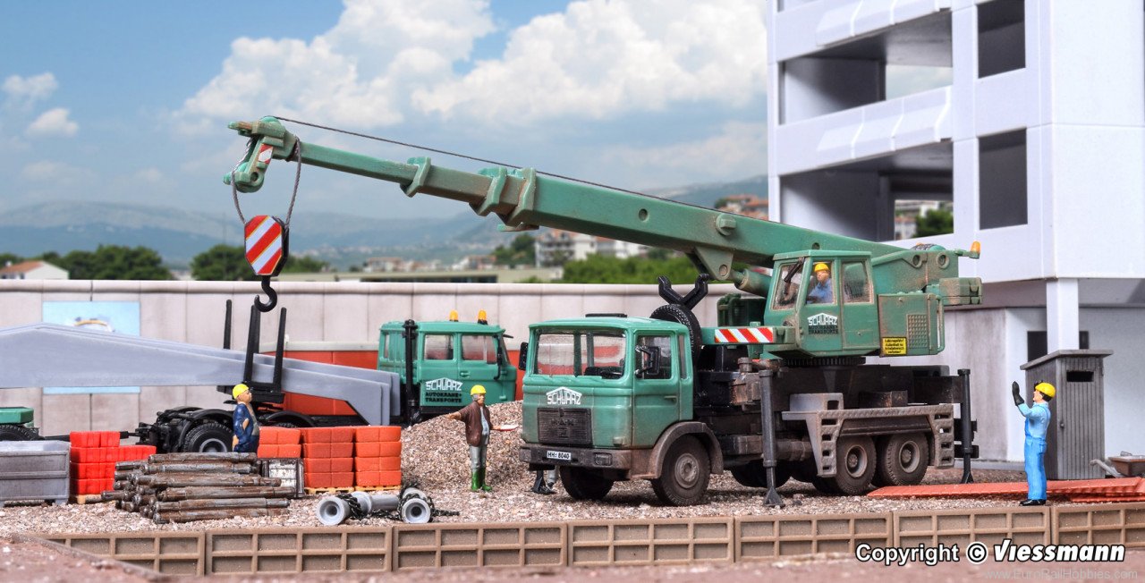 Kibri 15210 H0 MAN 3axle crane