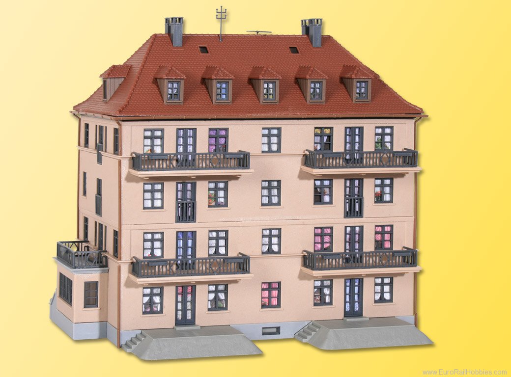 Kibri 38357 H0 Apartment house with balconies and terrace