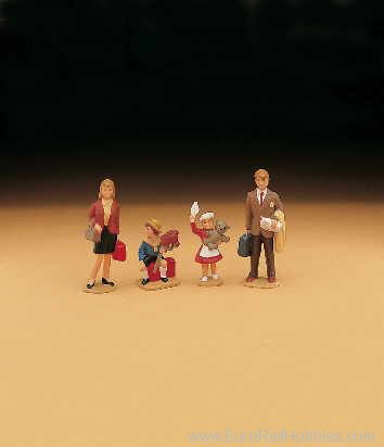 LGB 51400 Family Figures