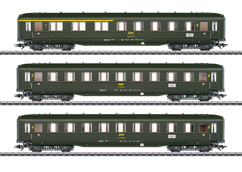 Passenger Coaches SNCF　4両セット Marklin - 4-Car Passenger Set w/Baggage & 3 Coaches - 3-Rail
