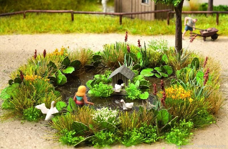 Noch 14346 Duck House with Duck, laser-cut, 1,8x1,7x1,3 