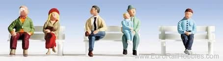 Noch 15537 Sitting People, 5 figures without bench