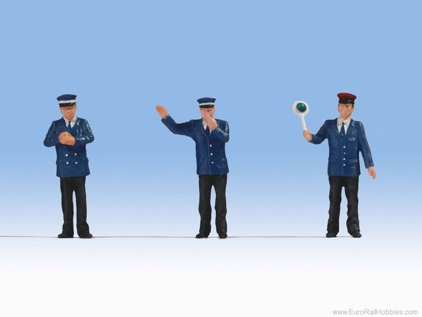 Noch 17800 Railway Officials