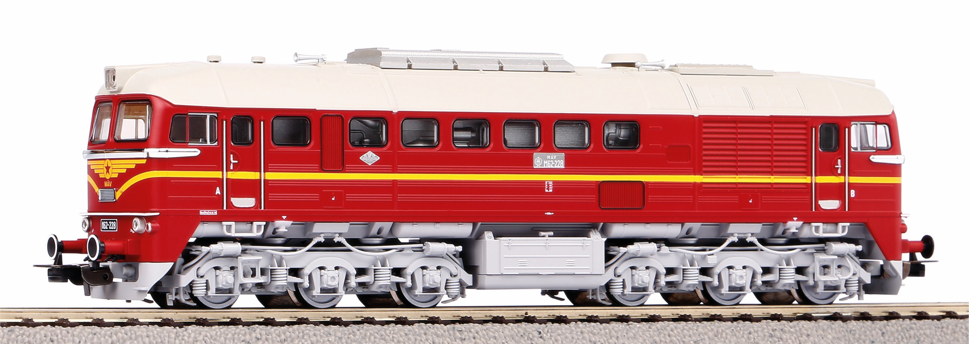 Piko 52818 HO Diesel Locomotive M62 MAV III (Piko