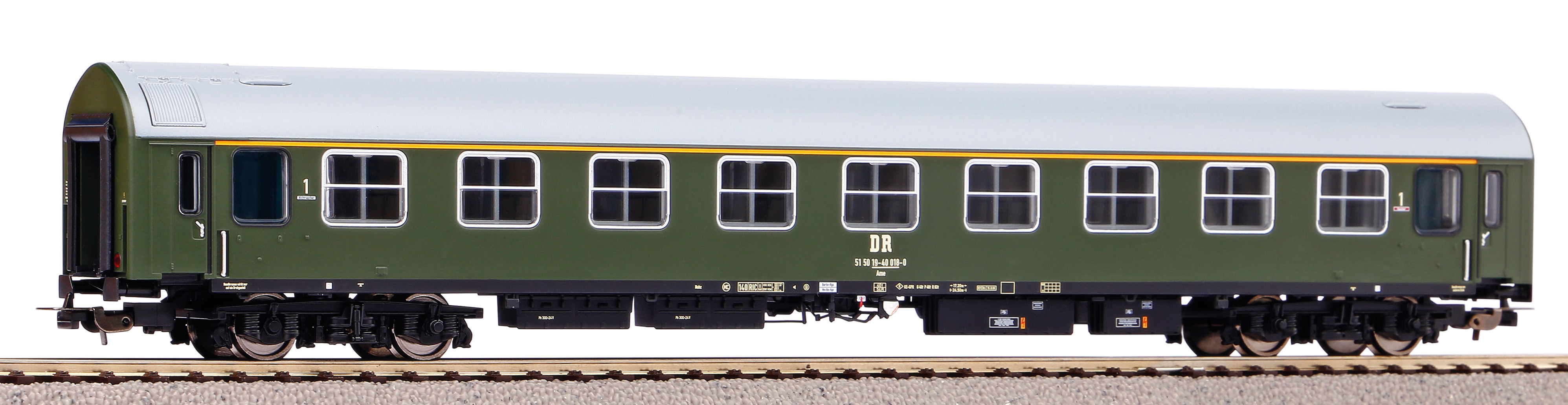 Piko 58550 HO Passenger Coach Y-Wagen Ame '69 DR