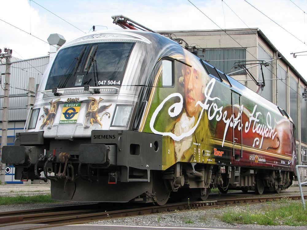 Roco 62365 ï¿½BB Class 1047.5 Joesph Haydn Locomotive - 