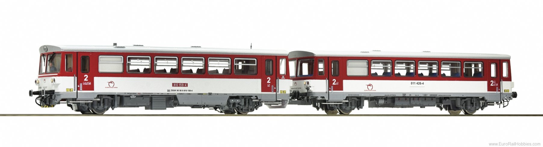 Roco 70383 ZSSK Diesel RailCar class 810 and Caboose, DC