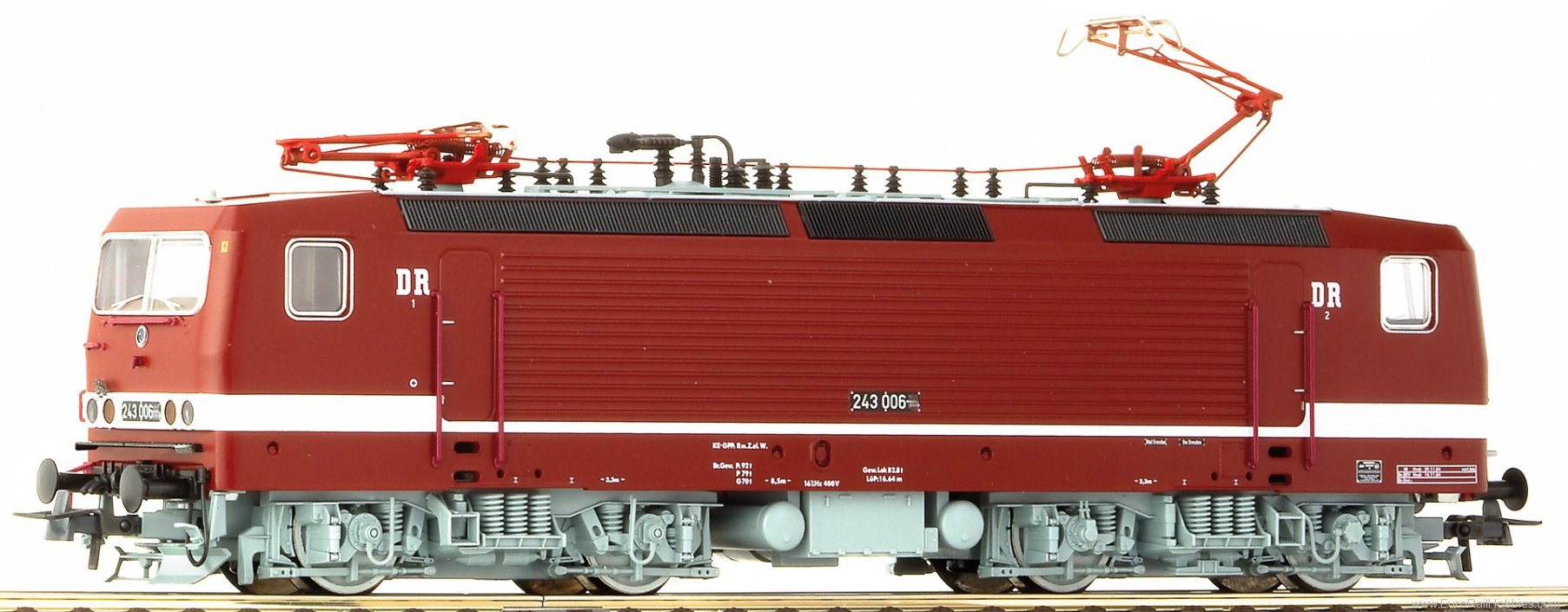 Roco 73329 Electric locomotive class 243, DR (Digital So