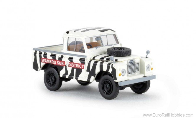 Brekina 13862 Land Rover 88 Daktari by Starmada