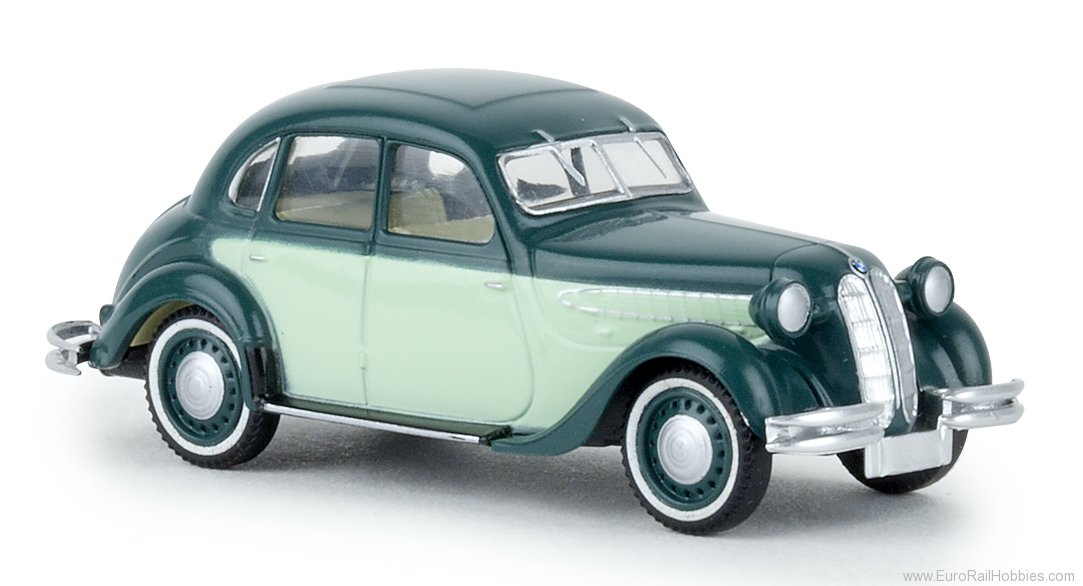 Brekina 24558 1936-1941 BMW 326 Sedan - 2-Tone Green