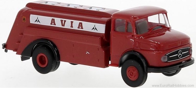 Brekina 47039 Mercedes L 322 tank truck 1960, Avia