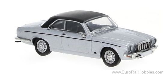 Brekina PCX870164 Jaguar XJ-C silver, matt black, 1973