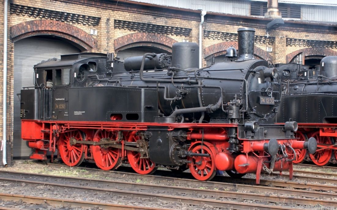 Lenz 40275.01 DR BR74 Steam Locomotive